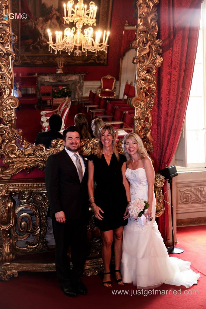 wedding planner and officiant in florence, italy