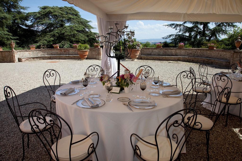 wedding reception in villa fattoria catignano siena