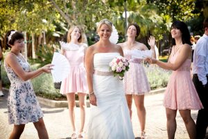 sorrento wedding photo bride with bridesmaids 